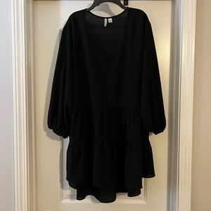 Tiered high low black blouse 18w/20w